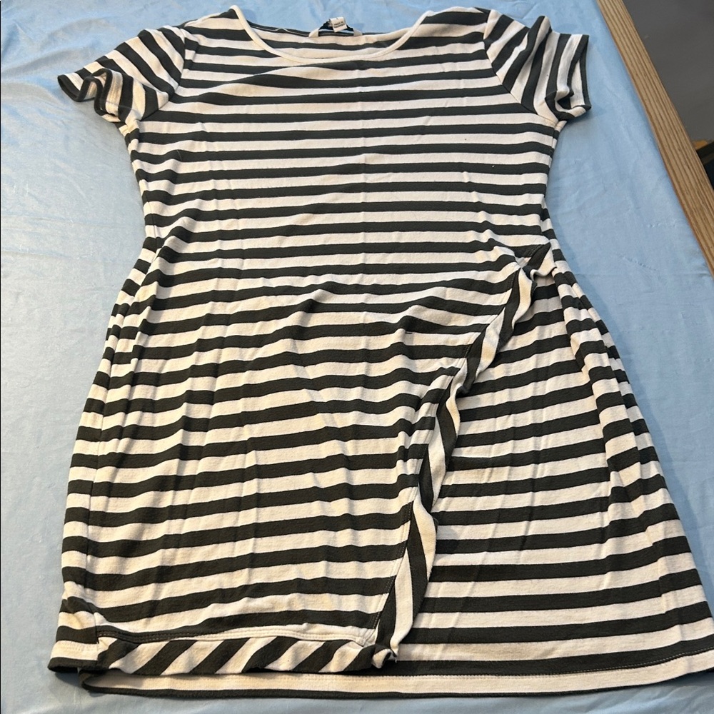 41 Hawthorn Black and White Striped Asymmetrical Dress